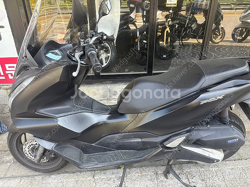 pcx125 21년식 관리 잘해주고 상태좋은 차량!!--1